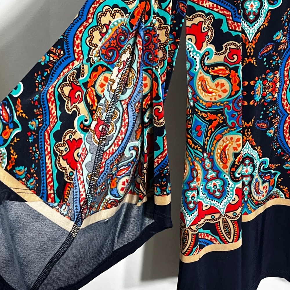 New Directions Womens XL Paisley Medallion Split Bell Sleeve Top Navy Blue Red - Picture 5 of 8